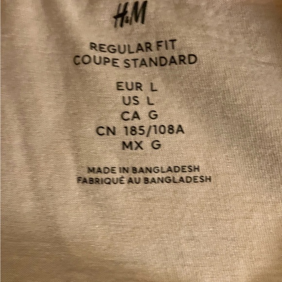 Bundle of 2 H&M T-Shirts - L - Picture 4 of 5